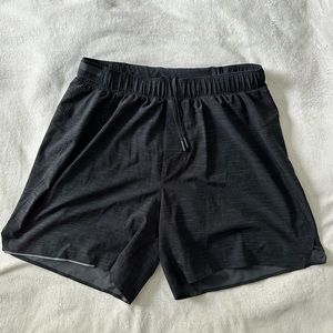 Men’s Lululemon Pace Breaker Lined 7” Short - Medium